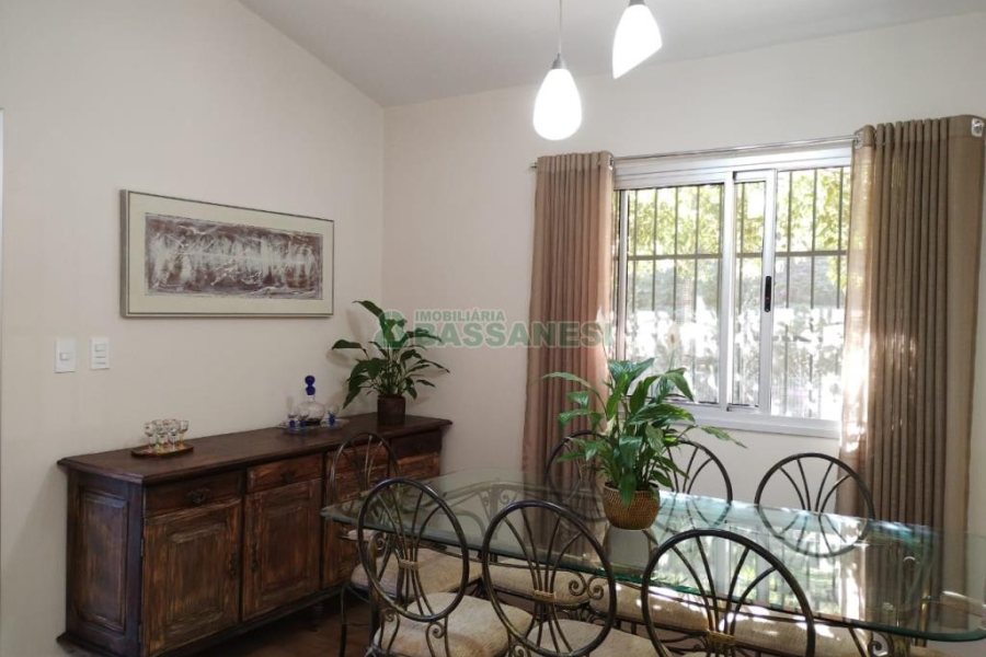 Chácara com 81307m², 4 dormitórios, 2 vagas, no bairro 3 Legua em Caxias do Sul para Comprar