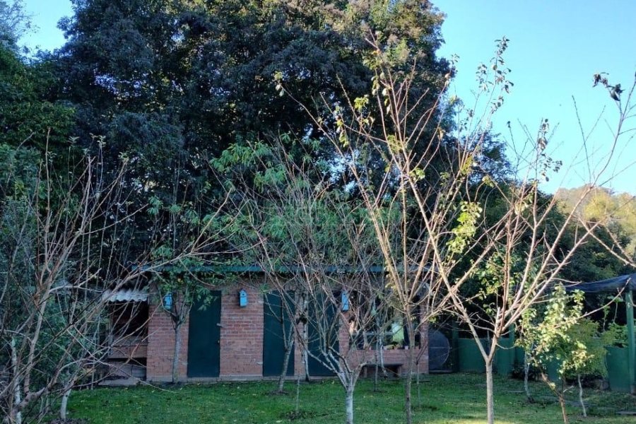 Chácara com 81307m², 4 dormitórios, 2 vagas, no bairro 3 Legua em Caxias do Sul para Comprar