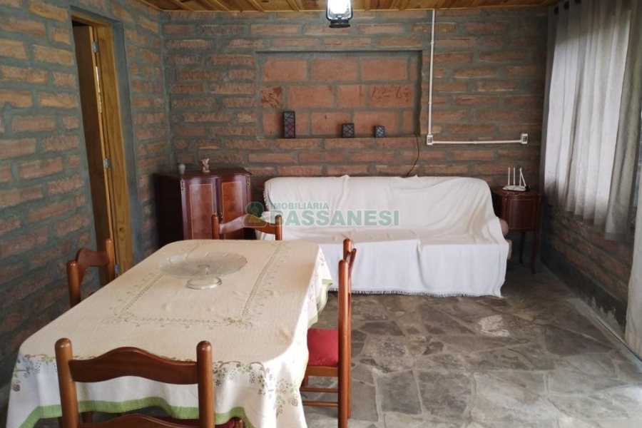 Chácara com 81307m², 4 dormitórios, 2 vagas, no bairro 3 Legua em Caxias do Sul para Comprar