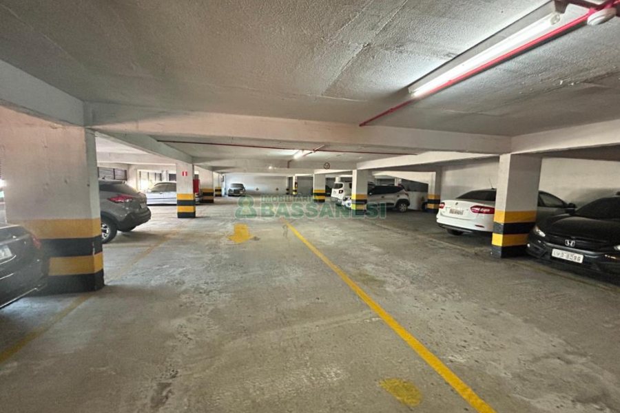 Box com 12m², no bairro Centro em Caxias do Sul para Comprar