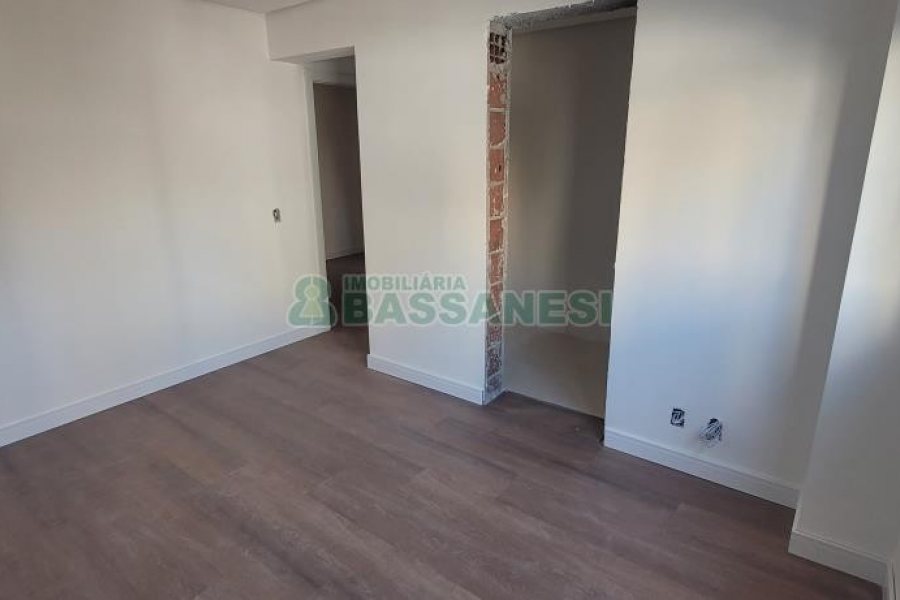 Apartamento com 186m², 3 dormitórios, 2 vagas, no bairro Exposição em Caxias do Sul para Comprar