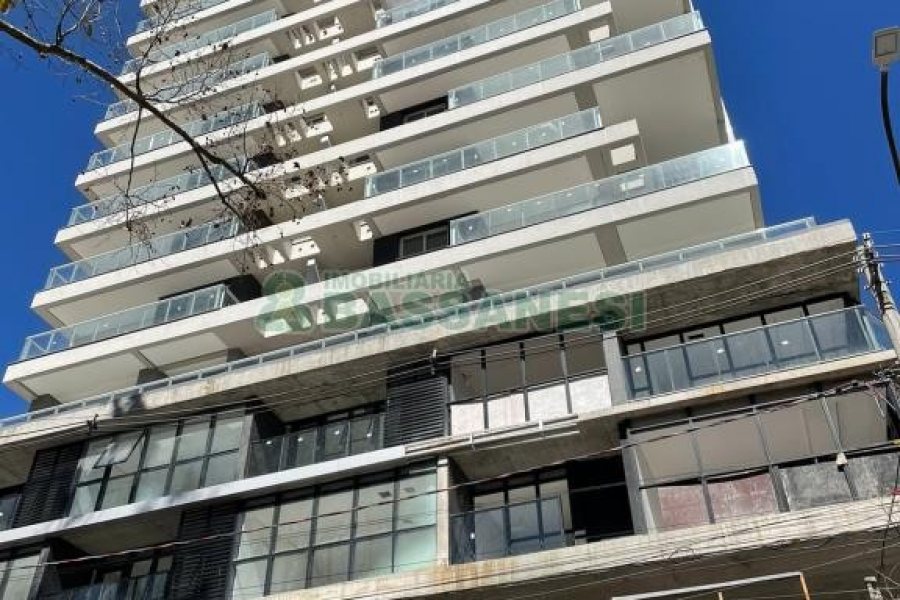 Apartamento com 203m², 3 dormitórios, 3 vagas, no bairro Exposição em Caxias do Sul para Comprar