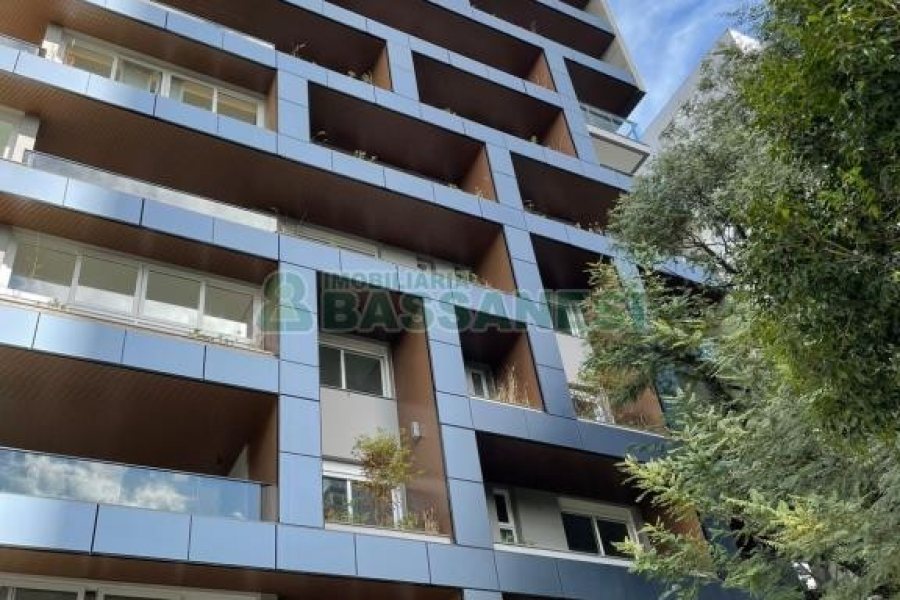 Apartamento com 233m², 3 dormitórios, no bairro Exposição em Caxias do Sul para Comprar