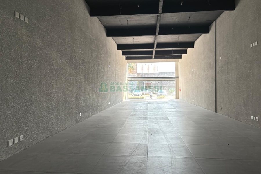 Loja com 240m², no bairro Santa Catarina em Caxias do Sul para Alugar
