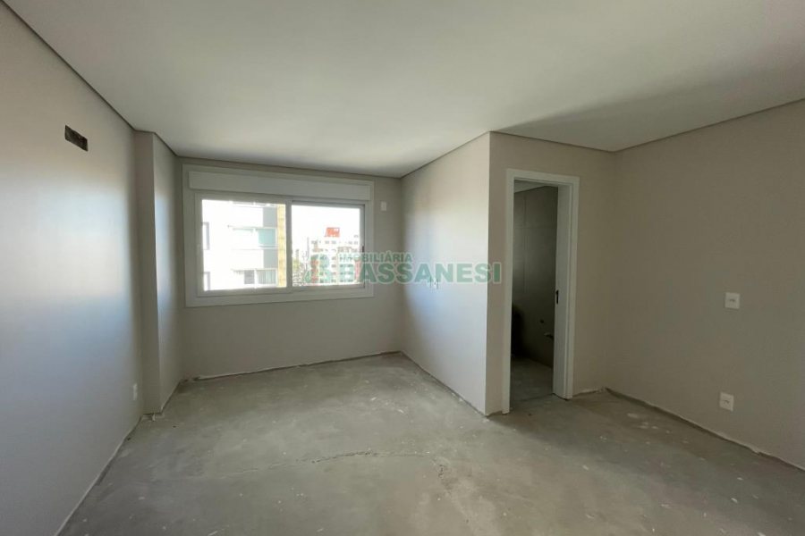 Apartamento com 234m², 3 dormitórios, 3 vagas, no bairro Exposição em Caxias do Sul para Comprar