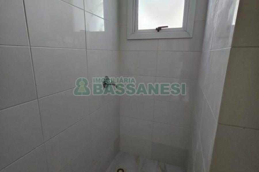 Apartamento com 67m², 2 dormitórios, 1 vaga, no bairro Lourdes em Caxias do Sul para Comprar