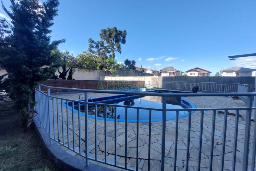Apto Mobiliado com 60m², 2 dormitórios, 1 vaga, no bairro Lourdes em Caxias do Sul para Alugar