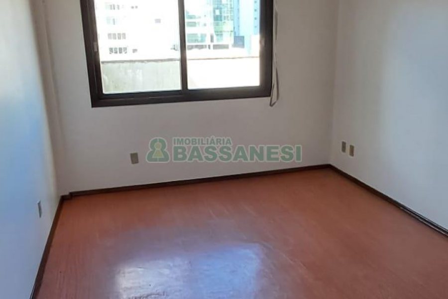 Apartamento com 93m², 2 dormitórios, 1 vaga, no bairro Lourdes em Caxias do Sul para Alugar