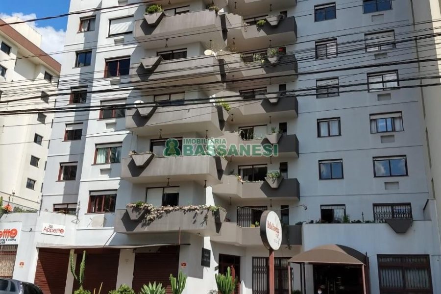 Apartamento com 93m², 2 dormitórios, 1 vaga, no bairro Lourdes em Caxias do Sul para Alugar