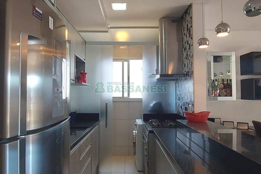 Apartamento com 66m², 2 dormitórios, 2 vagas, no bairro Desvio Rizzo em Caxias do Sul para Alugar