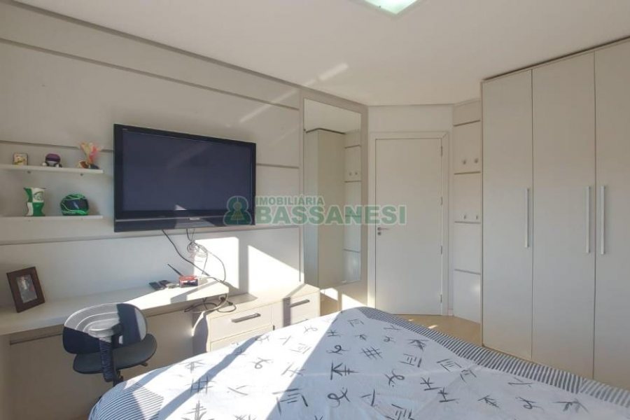 Apartamento com 66m², 2 dormitórios, 2 vagas, no bairro Desvio Rizzo em Caxias do Sul para Alugar