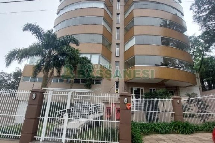 Apartamento com 159m², 3 dormitórios, 2 vagas, no bairro Jardim América em Caxias do Sul para Comprar