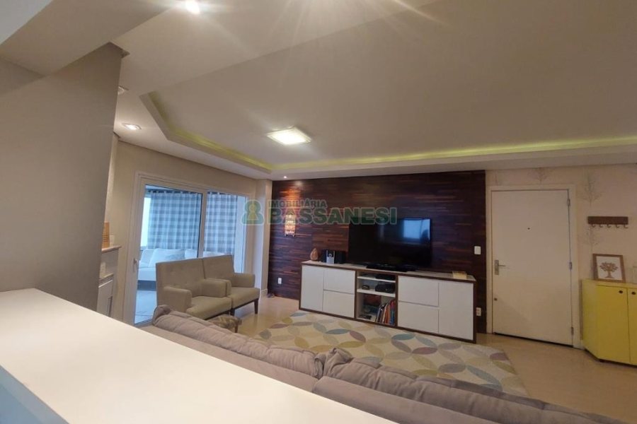 Apartamento com 159m², 3 dormitórios, 2 vagas, no bairro Jardim América em Caxias do Sul para Comprar