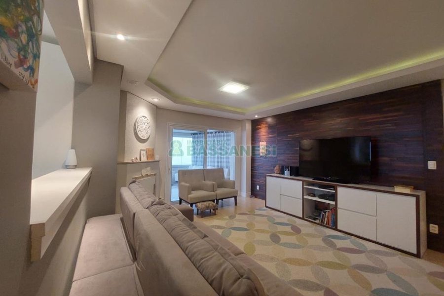 Apartamento com 159m², 3 dormitórios, 2 vagas, no bairro Jardim América em Caxias do Sul para Comprar