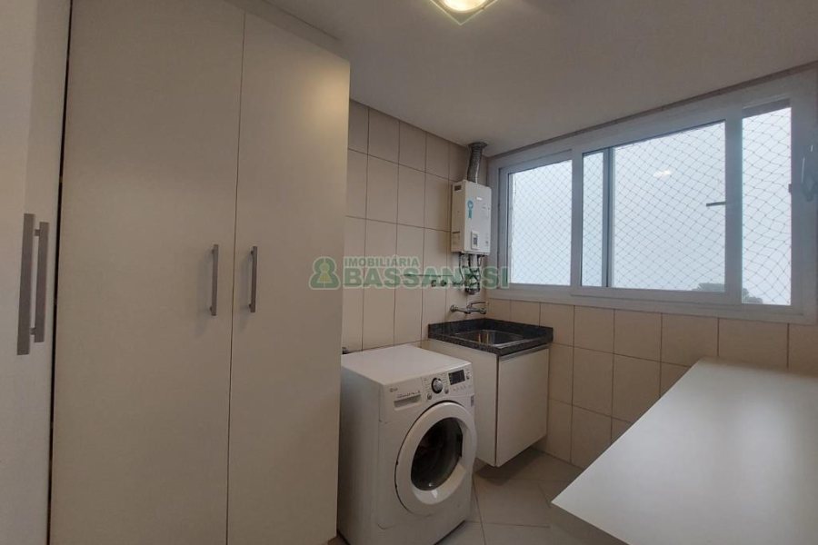 Apartamento com 159m², 3 dormitórios, 2 vagas, no bairro Jardim América em Caxias do Sul para Comprar