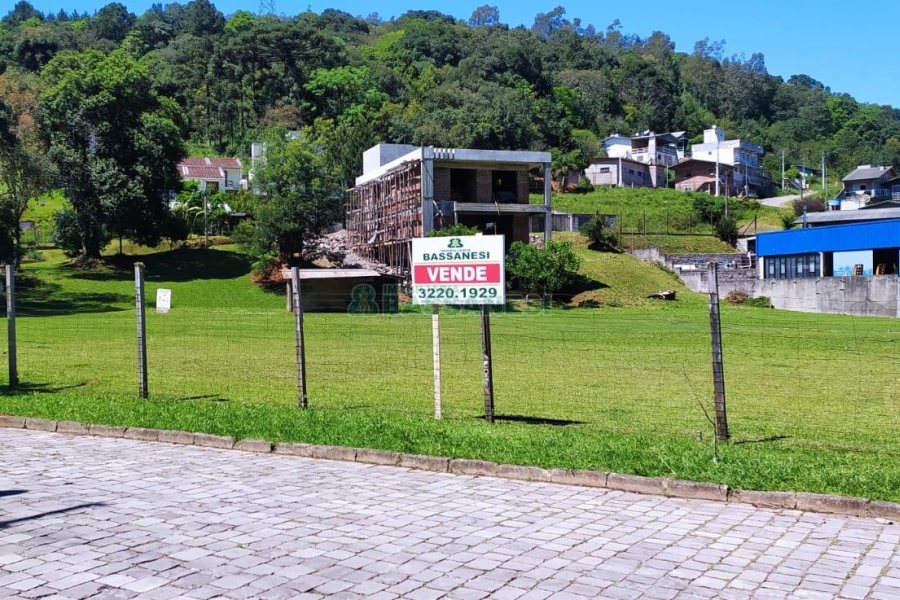 Terreno, no bairro De Zorzi em Caxias do Sul para Comprar