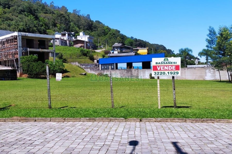 Terreno, no bairro De Zorzi em Caxias do Sul para Comprar