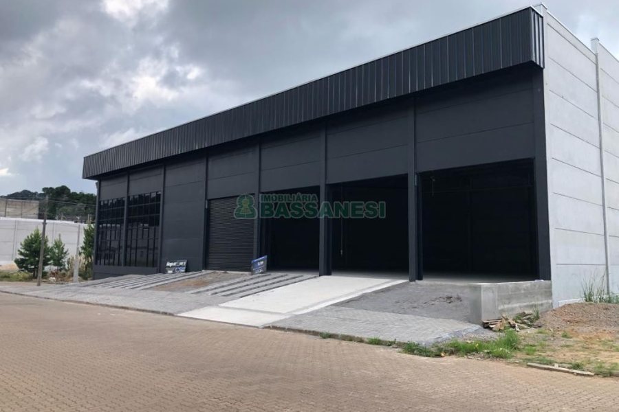 Pavilhão com 1500m², no bairro Jardim das Hortências em Caxias do Sul para Alugar