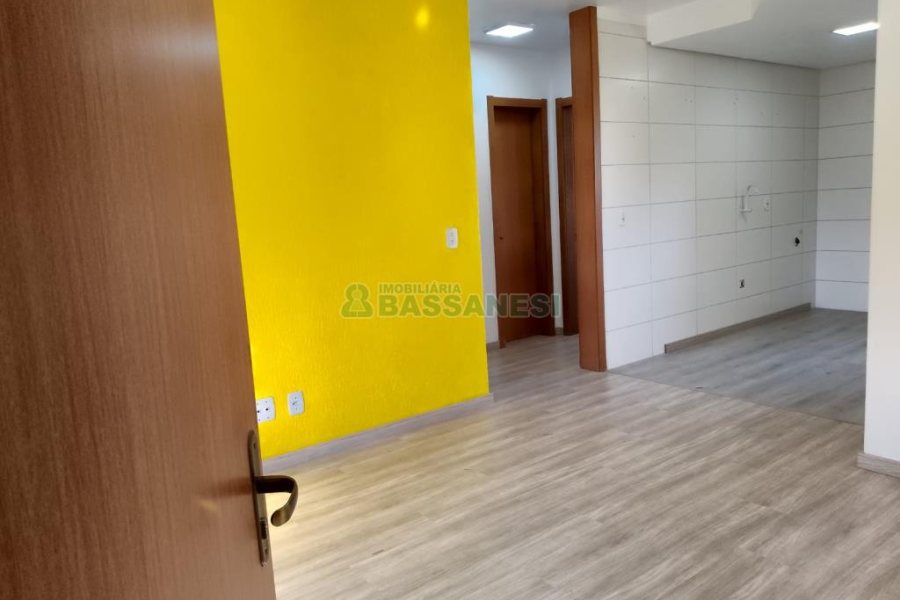 Apartamento com 44m², 2 dormitórios, 1 vaga, no bairro Desvio Rizzo em Caxias do Sul para Comprar