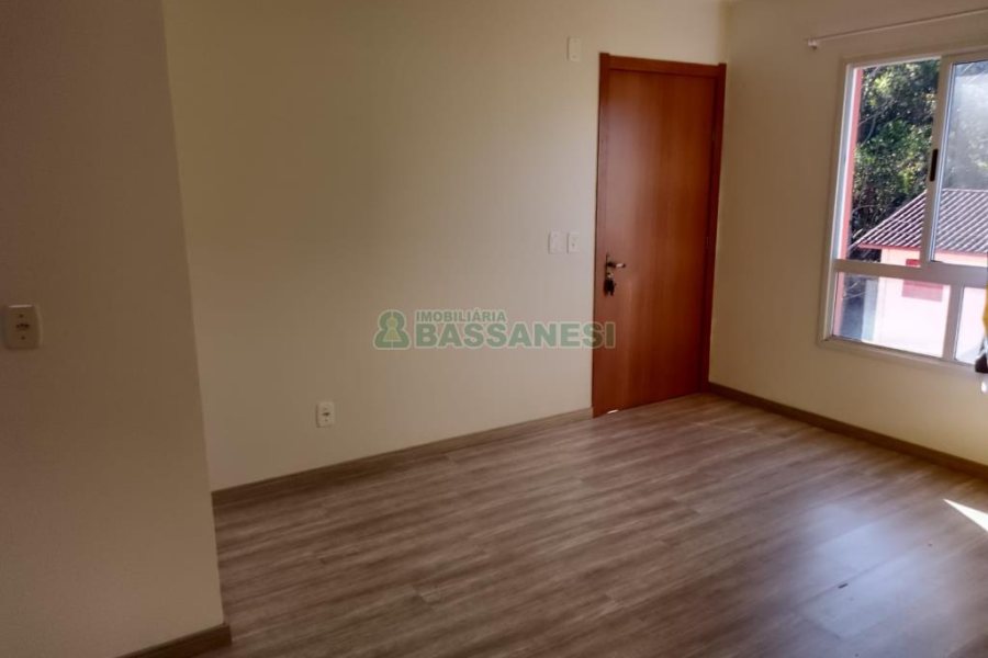 Apartamento com 44m², 2 dormitórios, 1 vaga, no bairro Desvio Rizzo em Caxias do Sul para Comprar