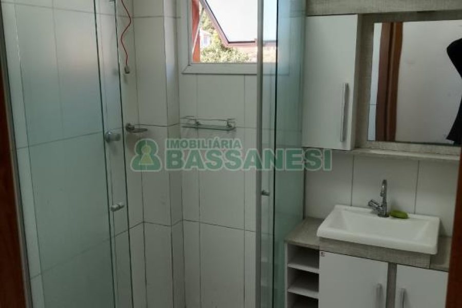 Apartamento com 44m², 2 dormitórios, 1 vaga, no bairro Desvio Rizzo em Caxias do Sul para Comprar