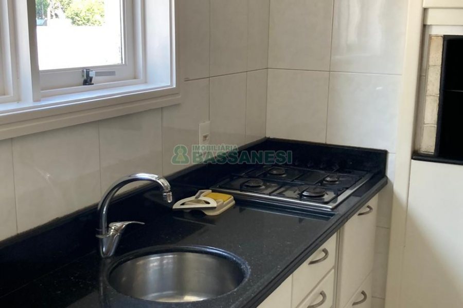 Apto Mobiliado com 141m², 3 dormitórios, 2 vagas, no bairro Panazzolo em Caxias do Sul para Alugar