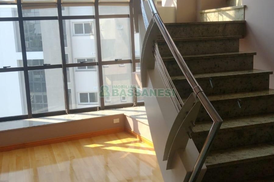 Apto/Cobertura com 423m², 3 dormitórios, 2 vagas, no bairro Medianeira em Caxias do Sul para Comprar