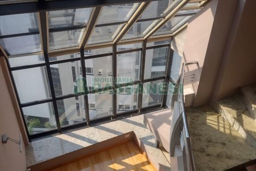 Apto/Cobertura com 423m², 3 dormitórios, 2 vagas, no bairro Medianeira em Caxias do Sul para Comprar