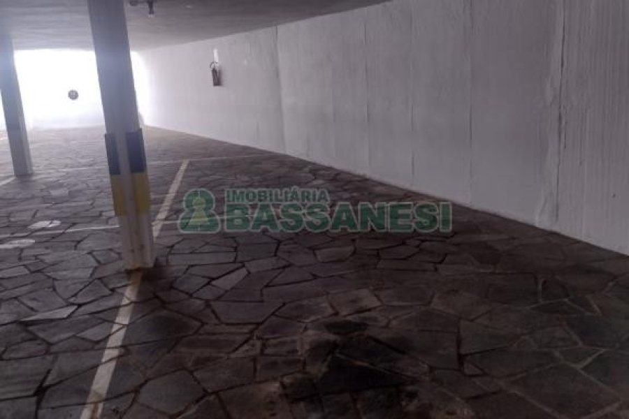 Apto/Cobertura com 423m², 3 dormitórios, 2 vagas, no bairro Medianeira em Caxias do Sul para Comprar