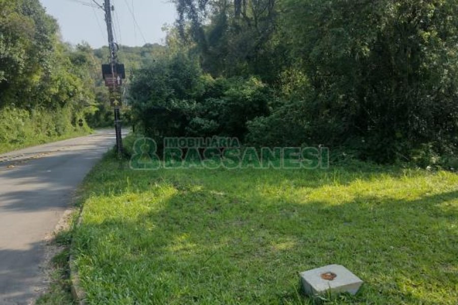 Terreno com 2989m², no bairro Nossa Senhora da Conceição em Caxias do Sul para Comprar