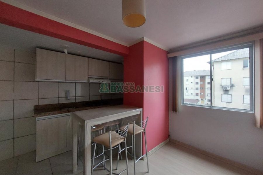 Apto Mobiliado com 60m², 2 dormitórios, 1 vaga, no bairro Nossa Senhora das Graças em Caxias do Sul para Alugar