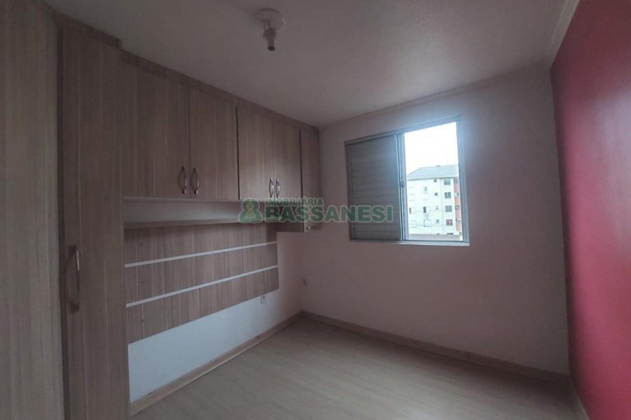 Apto Mobiliado com 60m², 2 dormitórios, 1 vaga, no bairro Nossa Senhora das Graças em Caxias do Sul para Alugar