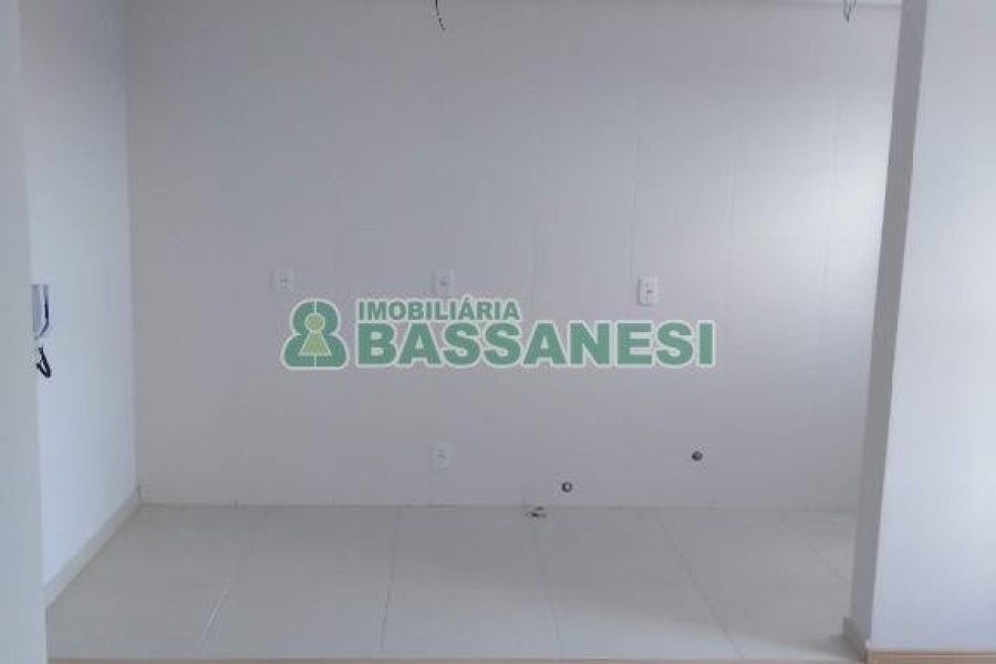 Apartamento com 42m², 2 dormitórios, 1 vaga, no bairro Desvio Rizzo em Caxias do Sul para Comprar