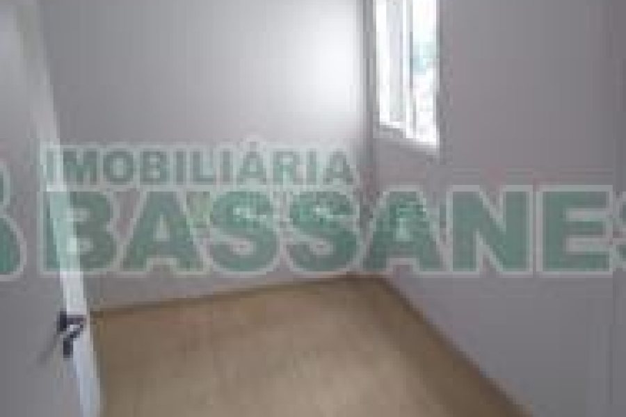 Apartamento com 42m², 2 dormitórios, 1 vaga, no bairro Desvio Rizzo em Caxias do Sul para Comprar