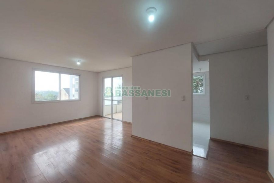 Apartamento com 88m², 3 dormitórios, 2 vagas, no bairro Vila Verde em Caxias do Sul para Comprar