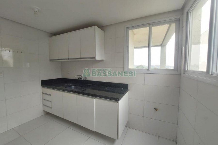 Apartamento com 88m², 3 dormitórios, 2 vagas, no bairro Vila Verde em Caxias do Sul para Comprar