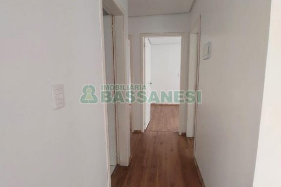 Apartamento com 88m², 3 dormitórios, 2 vagas, no bairro Vila Verde em Caxias do Sul para Comprar