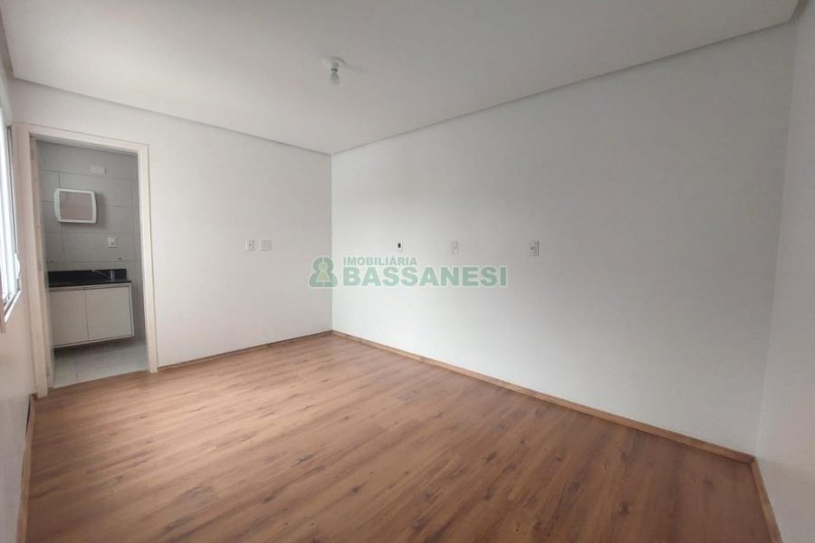Apartamento com 88m², 3 dormitórios, 2 vagas, no bairro Vila Verde em Caxias do Sul para Comprar