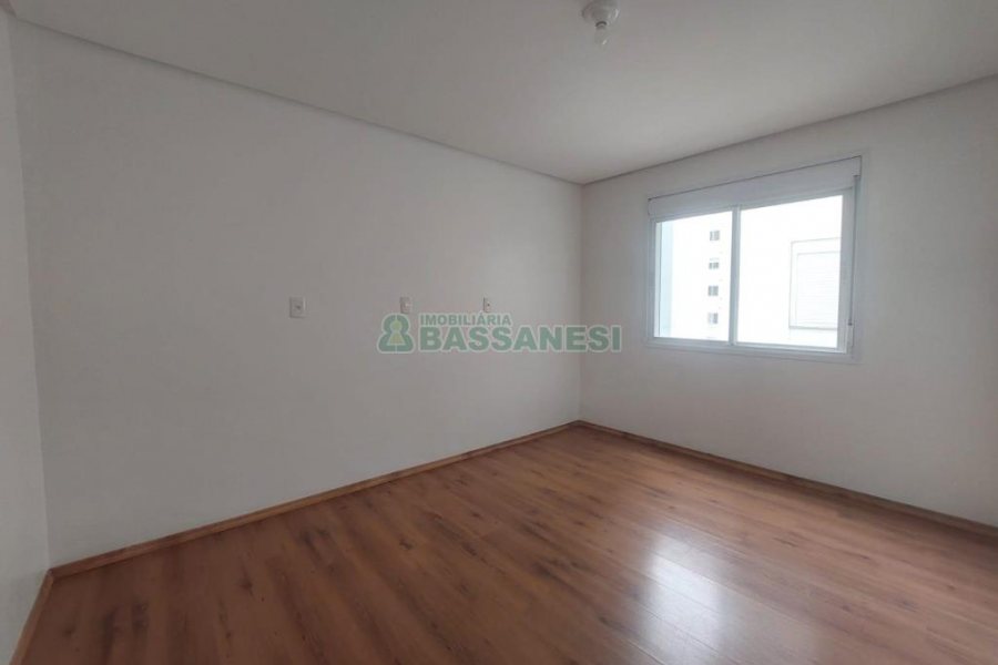 Apartamento com 88m², 3 dormitórios, 2 vagas, no bairro Vila Verde em Caxias do Sul para Comprar