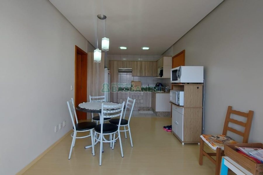 Apartamento com 78m², 3 dormitórios, 1 vaga, no bairro Santa Lúcia em Caxias do Sul para Alugar ou Comprar