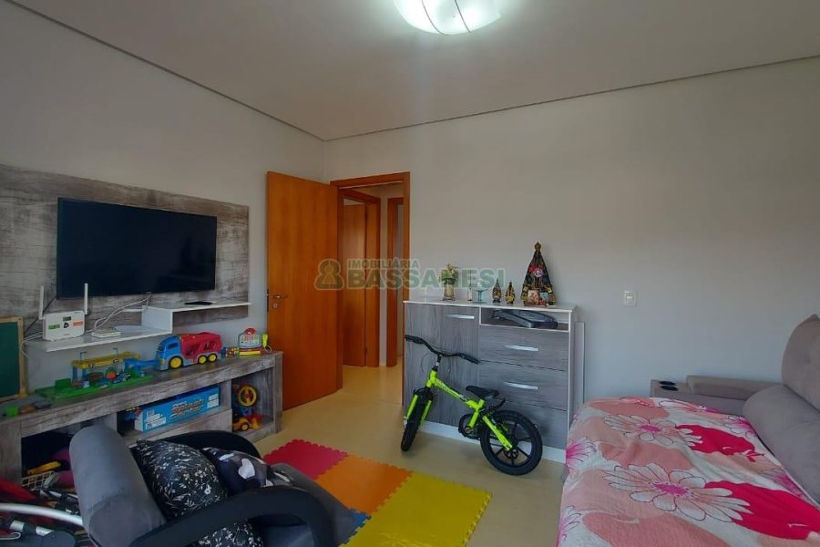 Apartamento com 78m², 3 dormitórios, 1 vaga, no bairro Santa Lúcia em Caxias do Sul para Alugar ou Comprar