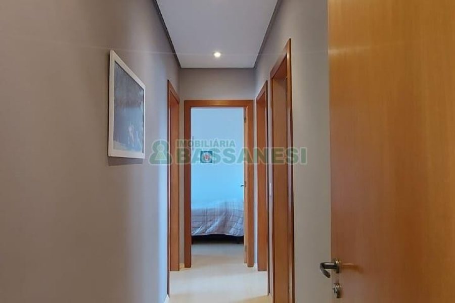 Apartamento com 78m², 3 dormitórios, 1 vaga, no bairro Santa Lúcia em Caxias do Sul para Alugar ou Comprar