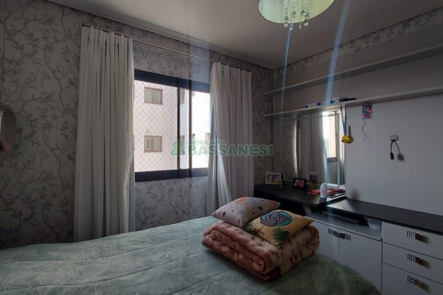 Apartamento com 78m², 3 dormitórios, 1 vaga, no bairro Santa Lúcia em Caxias do Sul para Alugar ou Comprar