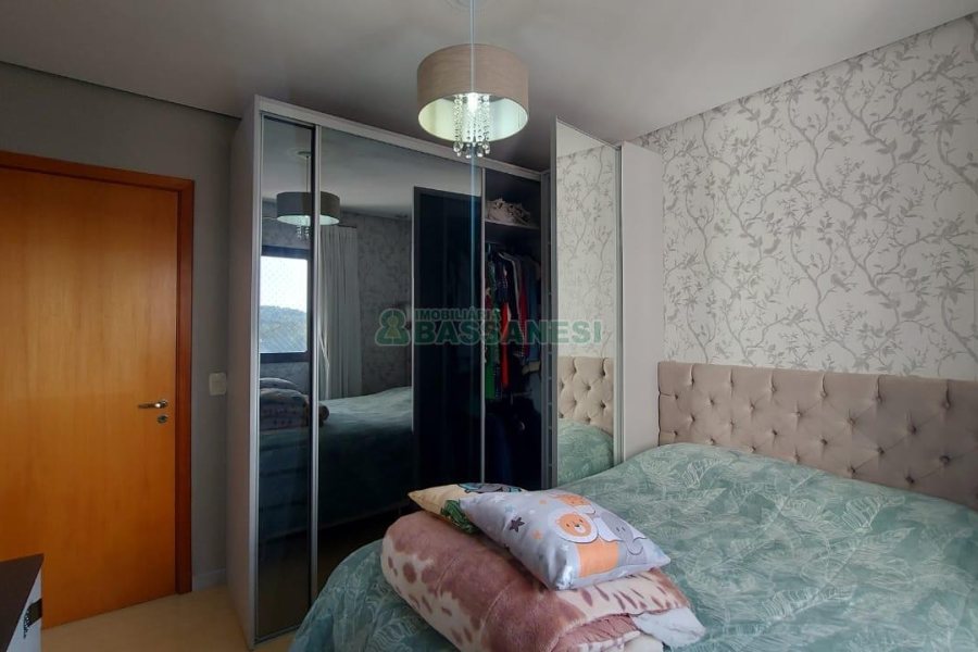Apartamento com 78m², 3 dormitórios, 1 vaga, no bairro Santa Lúcia em Caxias do Sul para Alugar ou Comprar