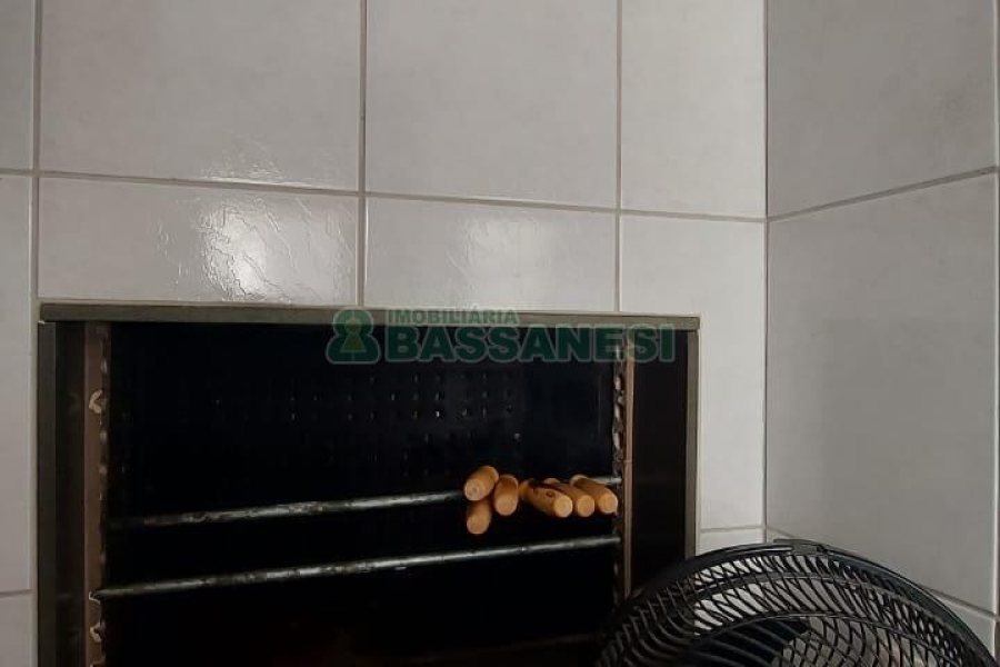 Apartamento com 78m², 3 dormitórios, 1 vaga, no bairro Santa Lúcia em Caxias do Sul para Alugar ou Comprar