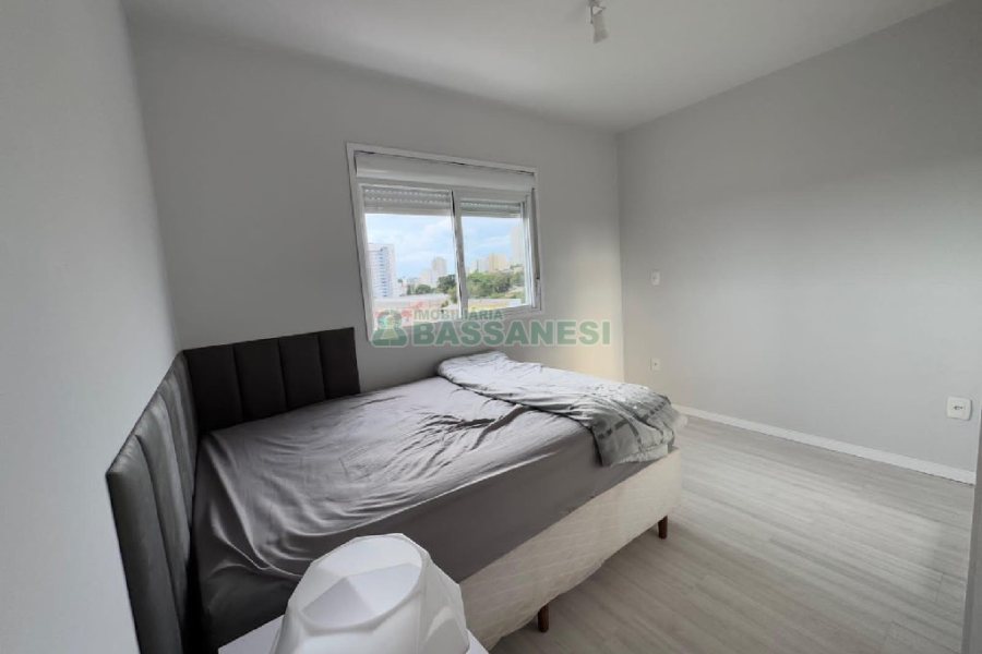 Apartamento com 55m², 2 dormitórios, 1 vaga, no bairro Panazzolo em Caxias do Sul para Comprar