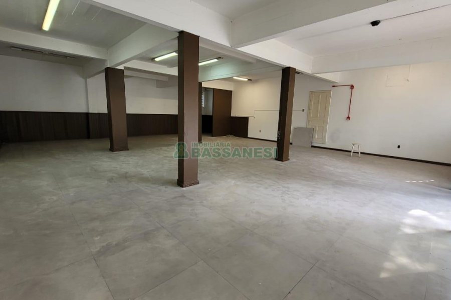 Loja com 125m², no bairro Centro em Caxias do Sul para Alugar