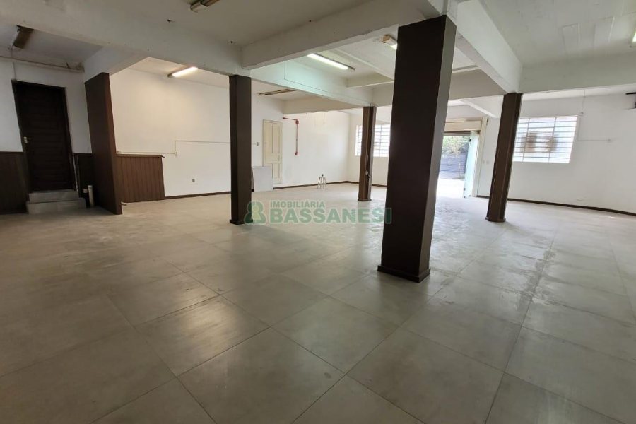 Loja com 125m², no bairro Centro em Caxias do Sul para Alugar