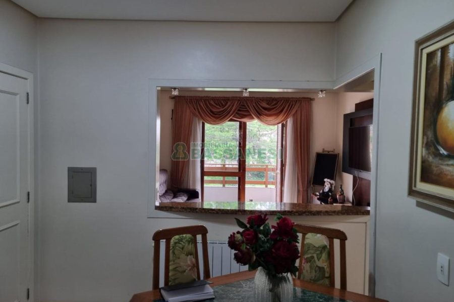 Apartamento com 242m², 3 dormitórios, 3 vagas, no bairro Panazzolo em Caxias do Sul para Comprar