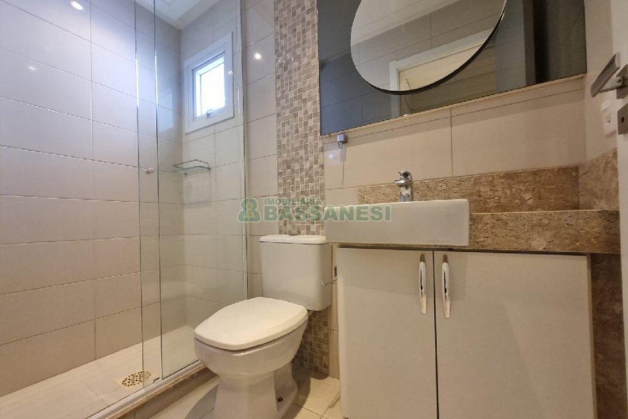 Apartamento com 920m², 2 dormitórios, 4 vagas, no bairro Panazzolo em Caxias do Sul para Alugar